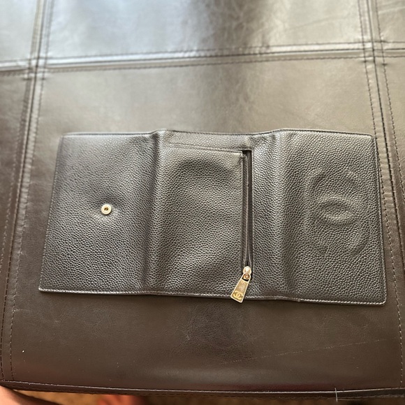 Chanel Wallet - Picture 5 of 12